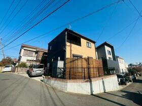 神奈川県藤沢市高倉