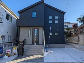 神奈川県横浜市金沢区六浦東３丁目