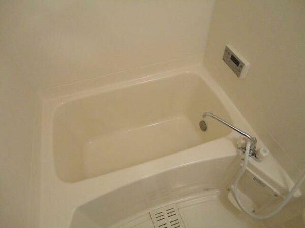 画像7:浴室