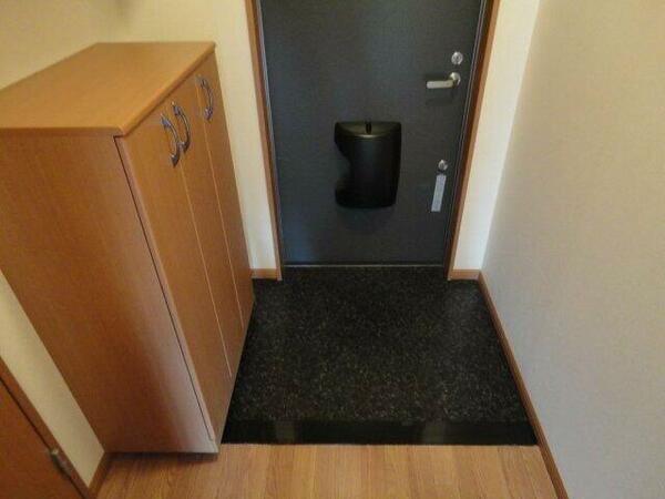 画像9:玄関