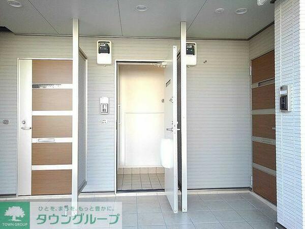 apartment 埼玉県三郷市彦野１丁目
地図を見る