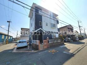 大阪府高槻市唐崎中３丁目