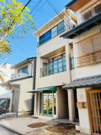 京都府京都市東山区宮川筋２丁目