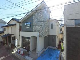 埼玉県草加市苗塚町