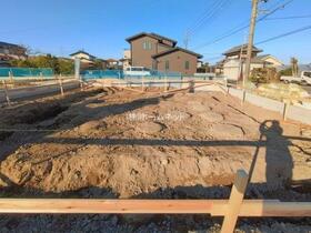 埼玉県三郷市彦糸１丁目