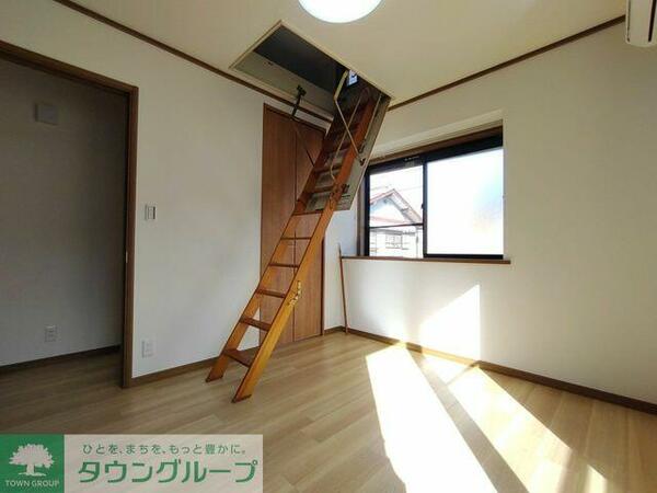 detached 東京都日野市新町３丁目

地図を見る