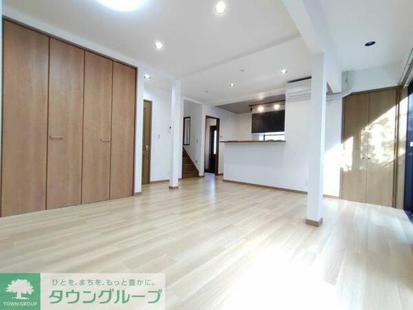 detached 東京都日野市新町３丁目

地図を見る