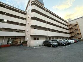 駒沢不二ロイヤルハイツ