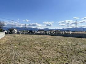 山梨県中巨摩郡昭和町西条新田