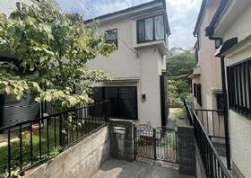 神奈川県横浜市港南区上大岡東３丁目