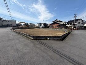 三重県鈴鹿市平田本町１丁目