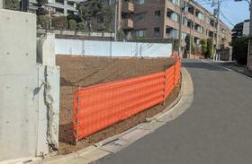 東京都新宿区北新宿２丁目