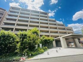 ブランズ千里桃山台