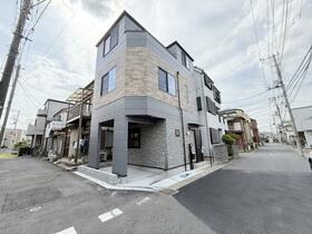 埼玉県川口市本前川３丁目