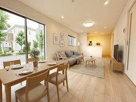 埼玉県新座市畑中２丁目