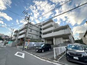 アドヴァンス三ツ池公園