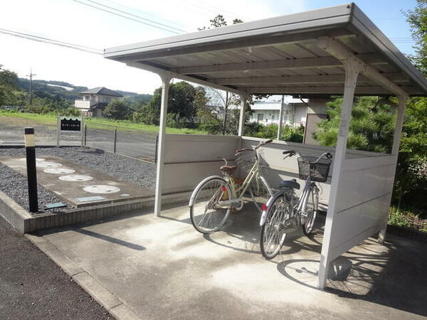 apartment 茨城県つくば市研究学園５丁目５－１３ ファースト・ラフィーネ・学園１Ｆ