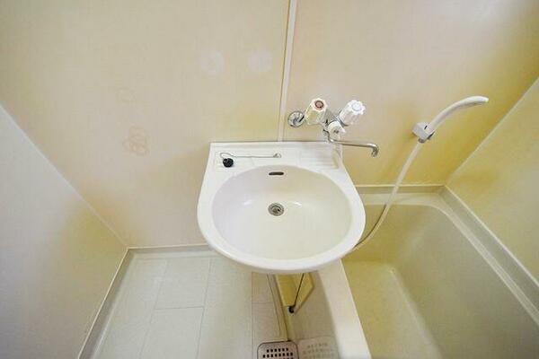 apartment 埼玉県入間市森坂
地図を見る