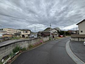 香川県高松市紙町