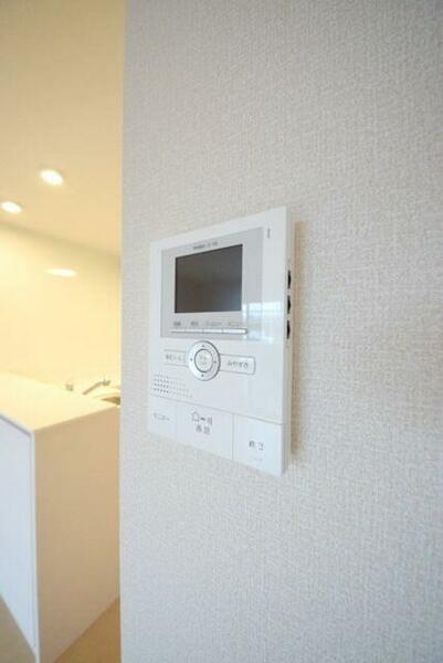 detached 東京都三鷹市北野１丁目

地図を見る