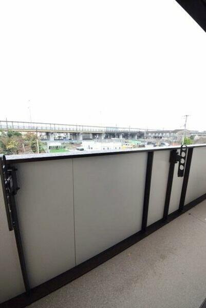 detached 東京都三鷹市北野１丁目

地図を見る