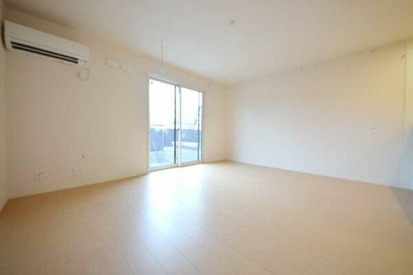 detached 東京都三鷹市北野１丁目

地図を見る