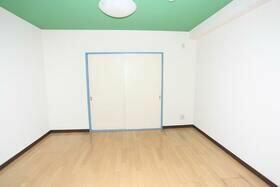 apartment 埼玉県八潮市緑町２丁目
地図を見る