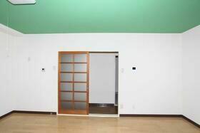 apartment 埼玉県八潮市緑町２丁目
地図を見る