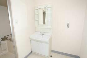 apartment 埼玉県八潮市緑町２丁目
地図を見る