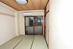 apartment 埼玉県八潮市緑町２丁目
地図を見る