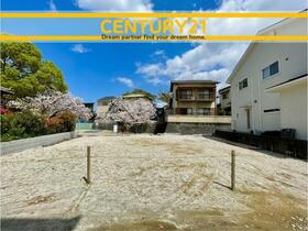 福岡県春日市小倉３丁目