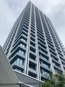 グランドミレーニア