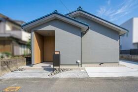 三重県四日市市泊山崎町