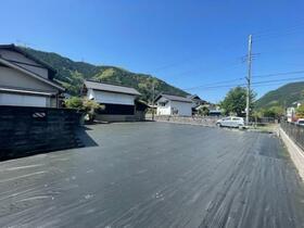 東京都青梅市柚木町２丁目
