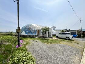 青森県北津軽郡板柳町大字滝井字前田