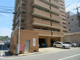 アーバンタワー麻里布