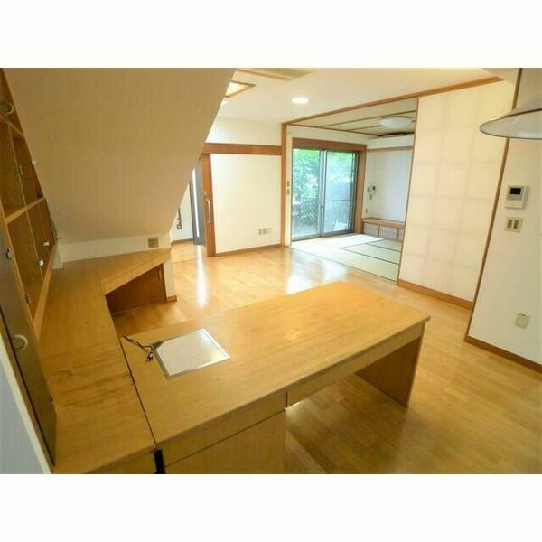 detached 東京都東村山市栄町３丁目

地図を見る