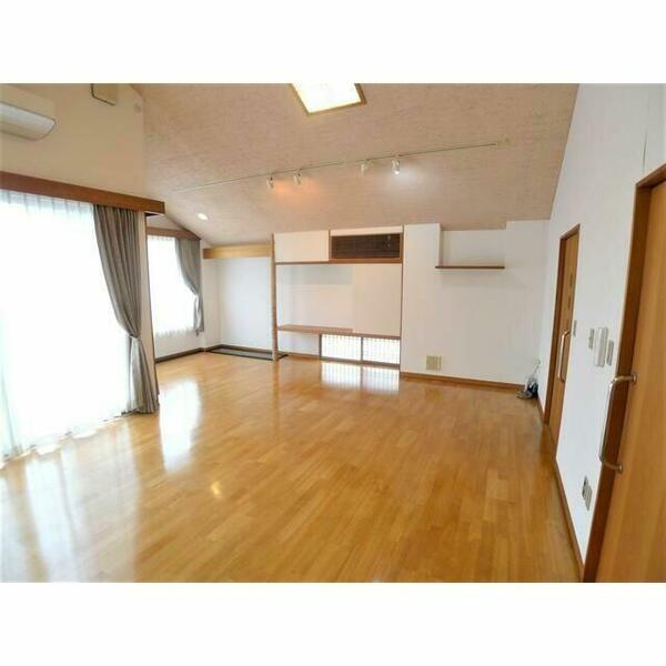 detached 東京都東村山市栄町３丁目

地図を見る