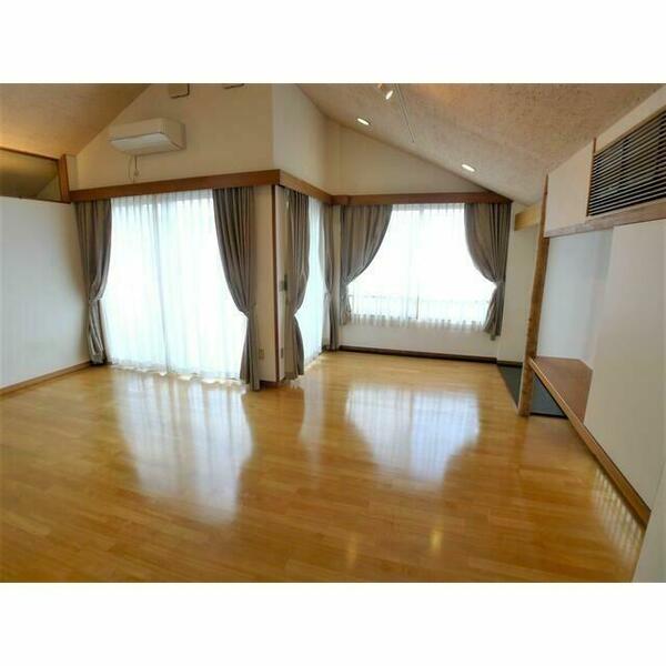 detached 東京都東村山市栄町３丁目

地図を見る