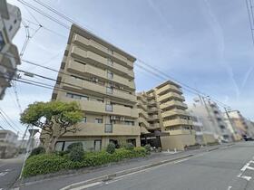 ロイヤルシャトー葛野