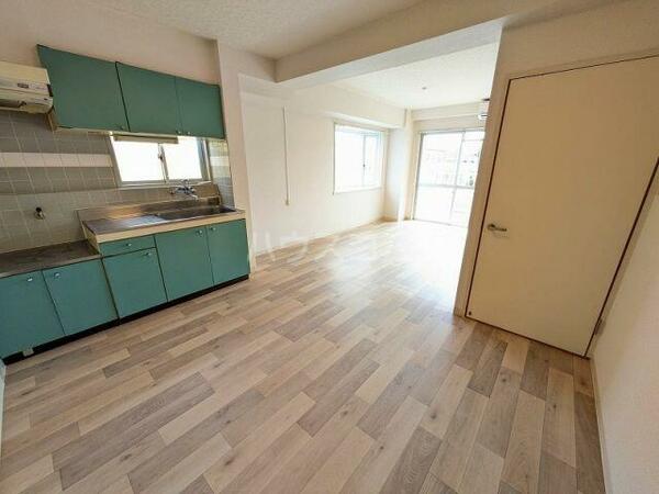 apartment 埼玉県北葛飾郡杉戸町高野台西５丁目
地図を見る