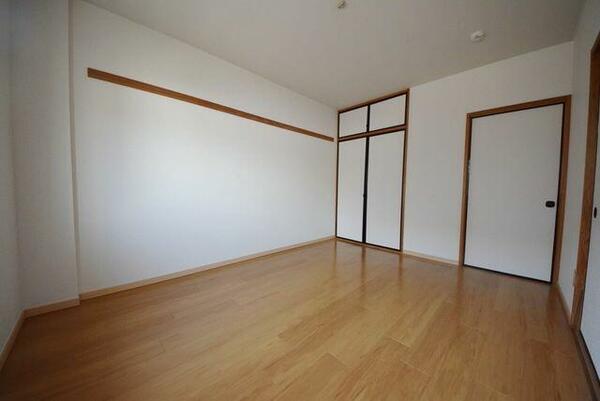 apartment 埼玉県入間郡毛呂山町大字毛呂本郷
地図を見る