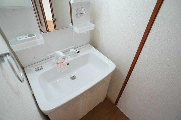 apartment 埼玉県入間郡毛呂山町大字毛呂本郷
地図を見る