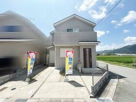京都府亀岡市曽我部町寺長縄手