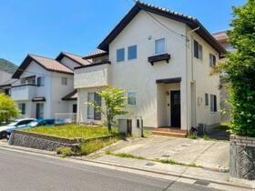 広島県広島市安佐南区山本新町２丁目