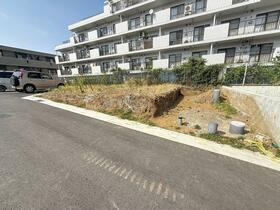 神奈川県横浜市港北区鳥山町