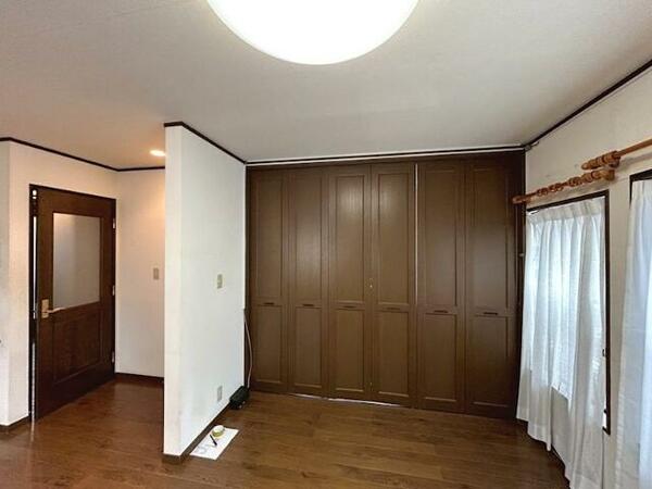 detached 東京都豊島区千川１丁目

地図を見る