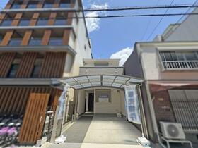 京都府京都市中京区三条通油小路下る三条油小路町