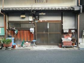 大阪府堺市堺区南旅篭町東２丁