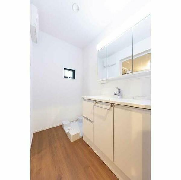 detached 東京都八王子市子安町２丁目

地図を見る